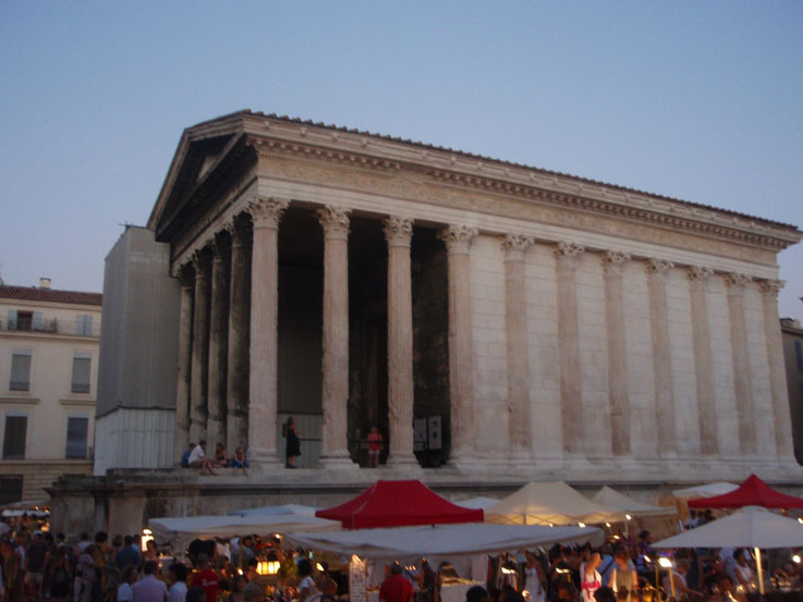 [nimes.jpg]