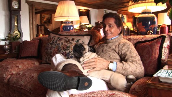 [v+with+pug+in+gstaad.jpg]