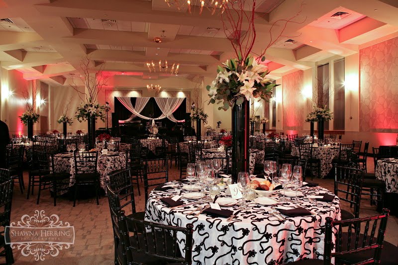 Red And Black Wedding Decoration Ideas