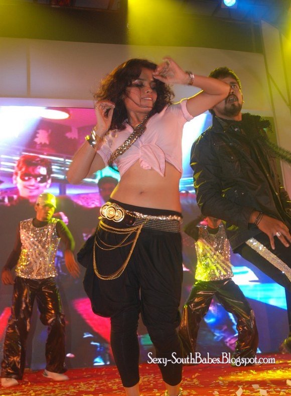 Actress Piaa Bajpai Hot DanceLatest Images stills Actress Piaa Bajpai Hot DanceLatest Images stills