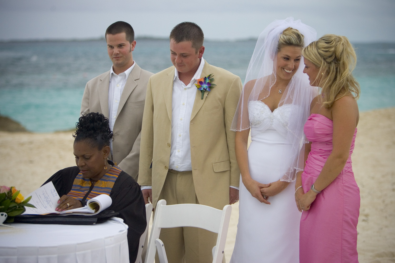 [0720_Perry_W0002.jpg]