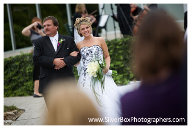 [andy+show_096+walk+in.jpg]