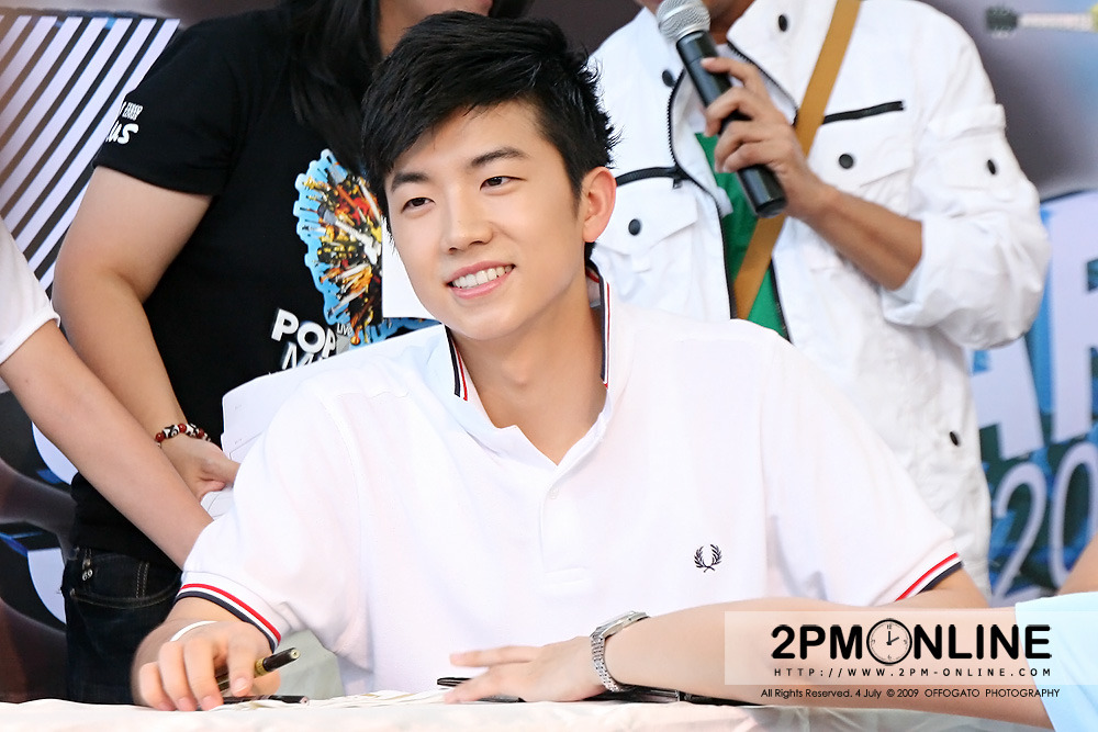 Lee Junho Blonde