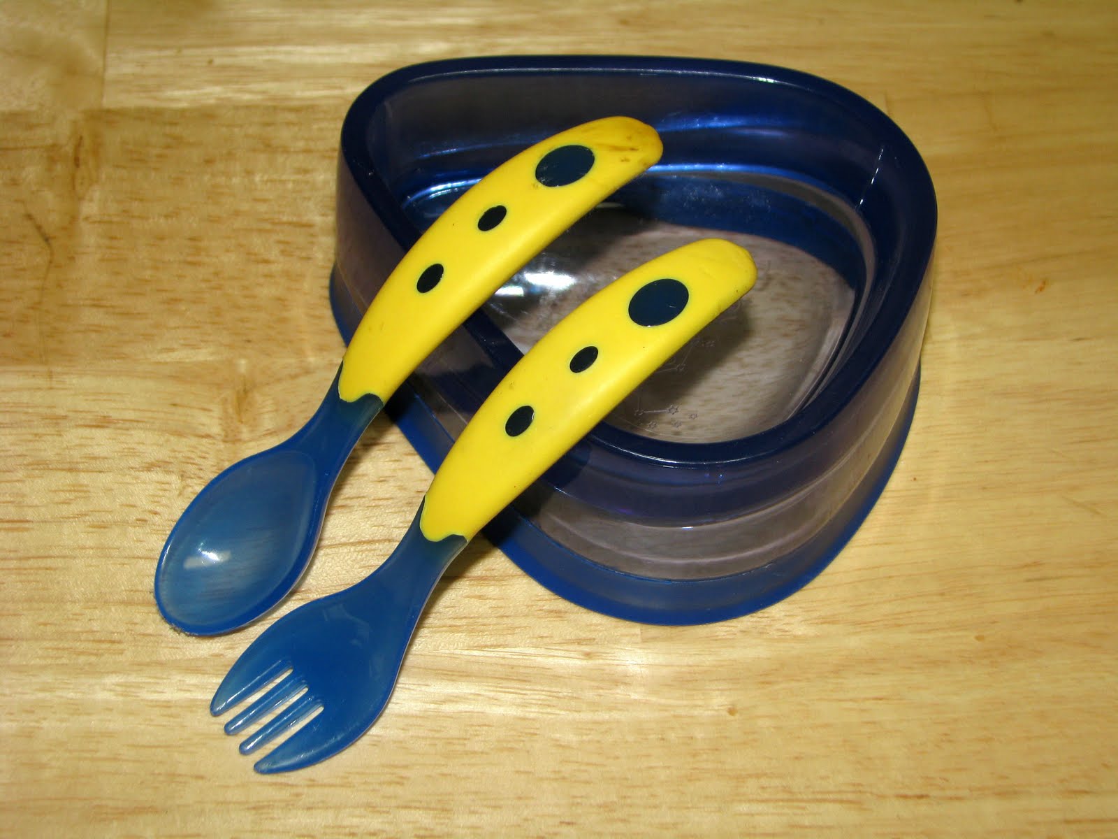I have a coupon for that! Baby Dipper Bowl and Utensils Review