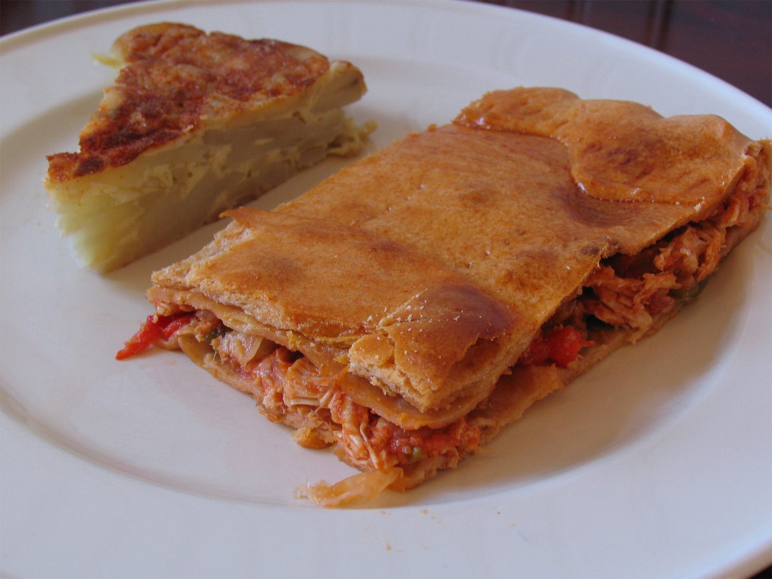 [empanada-slice.jpg]