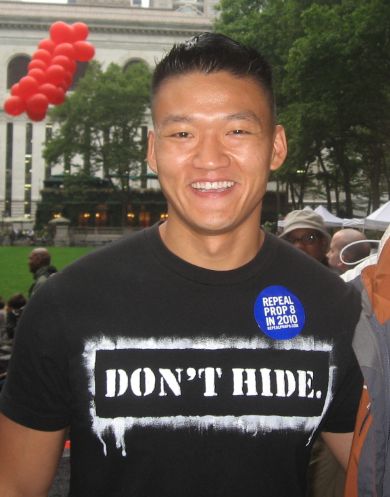 [Dan_Choi_at_Bryant_Park_NYC.jpg]