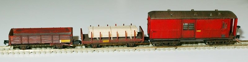 [F51T3941+copy.JPG]