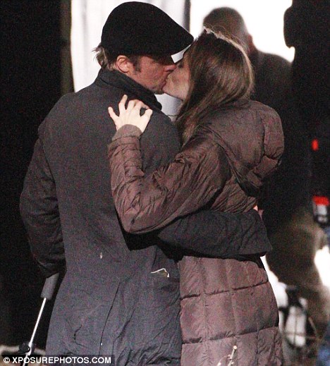 Smooch: Angelina Jolie shares angelina jolie and brad pitt house. Smooch: Angelina Jolie shares