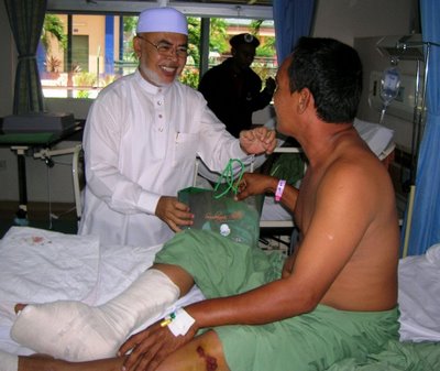 [Dr+Haron+Din.JPG]