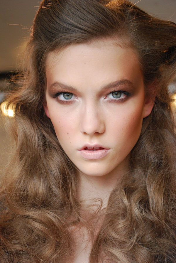 World Fashions Styles: Top Fashion Model Karlie Kloss Biography And