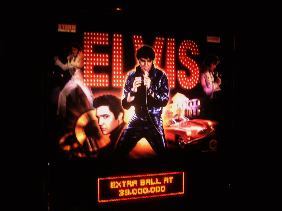 [elvis.JPG]