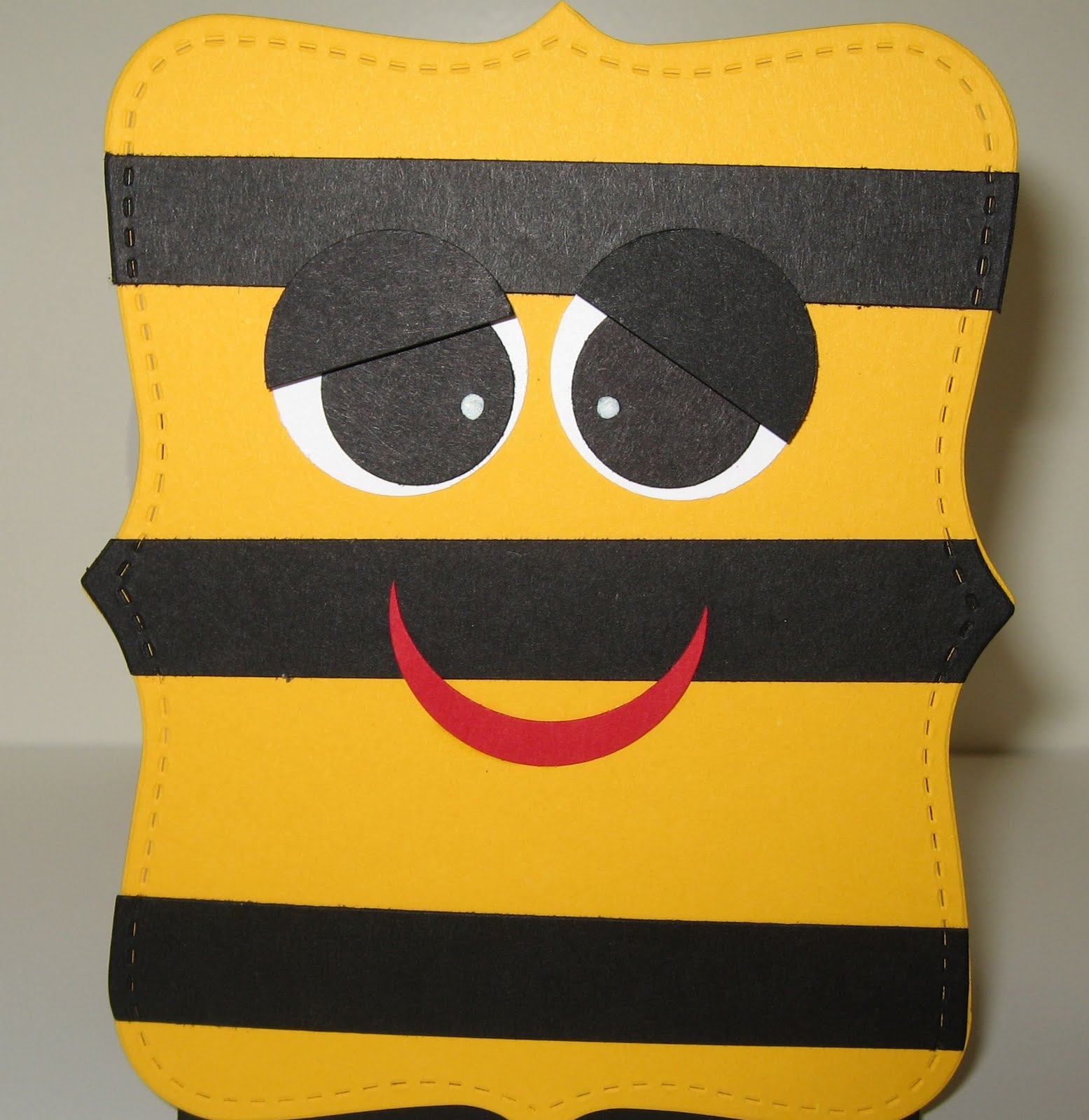 [Bee+Box1.jpg]