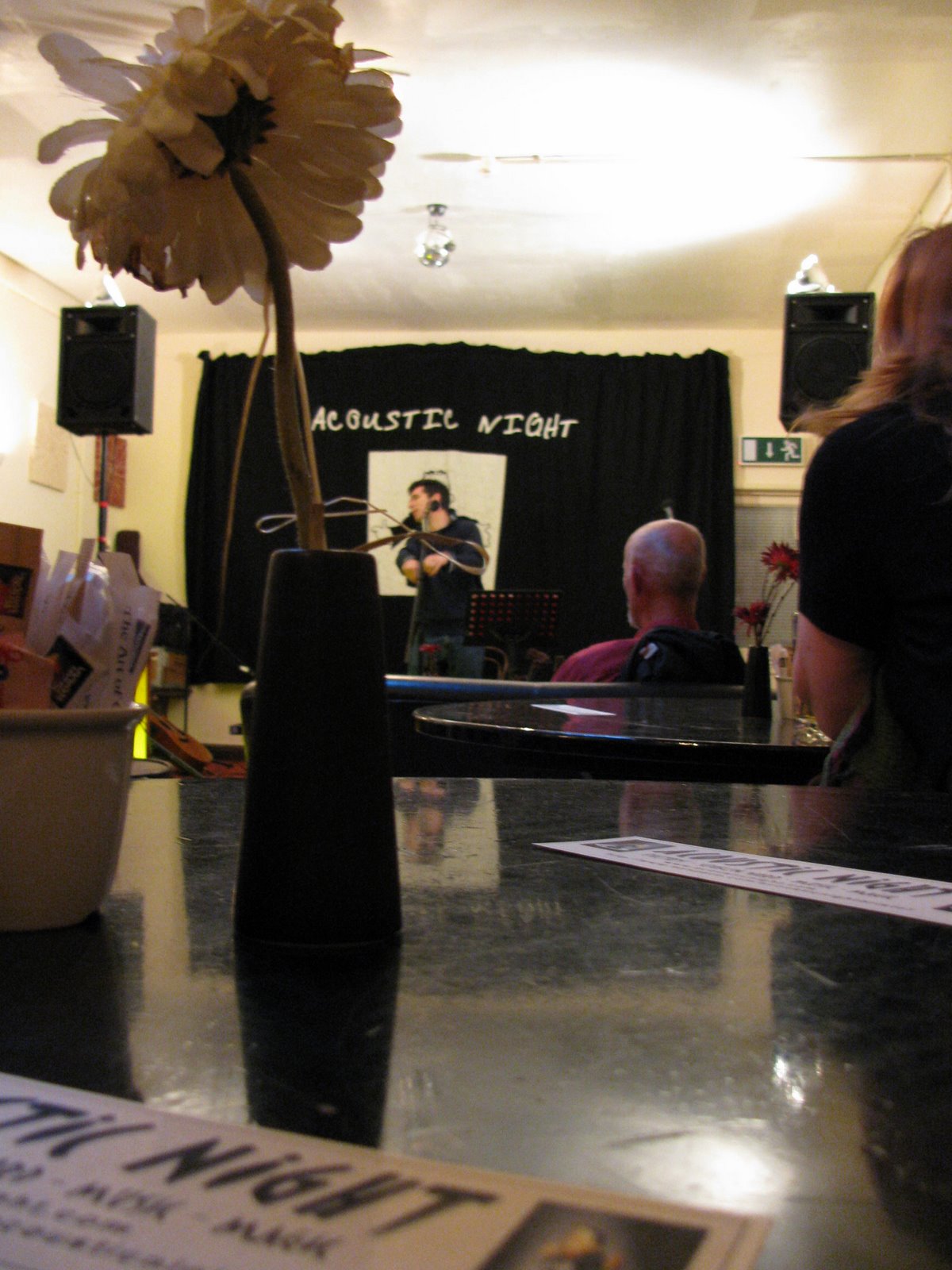 [Bristol+open+mic+Mon+18th+May+006.JPG]