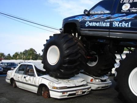 Hilo Living Blog: HILO HOLIDAY CAR CRUSHING