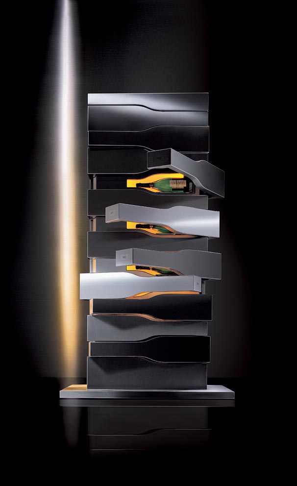 [VeuveClicquotVerticalLimitbyPorscheDesign-open.jpg]