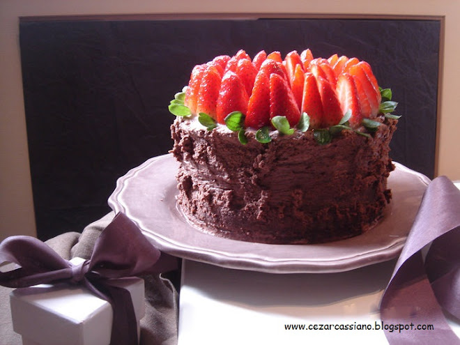 Chocolate Cake with Macadâmia Cream