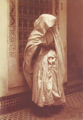 Imágenes de la psiquiatría 92. Los drapeados de Gaëtan Gatian de