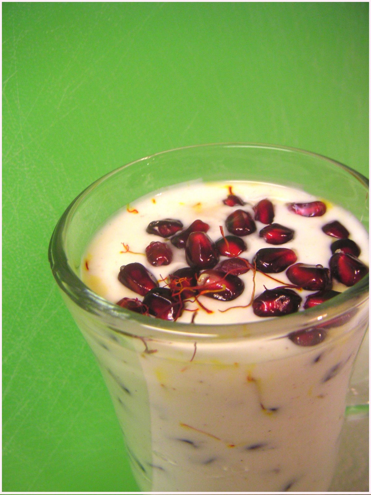 [pomegranate+yogurt.jpg]