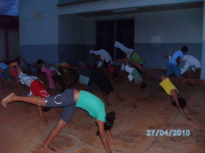 Projeto Capoeira nos Bairros