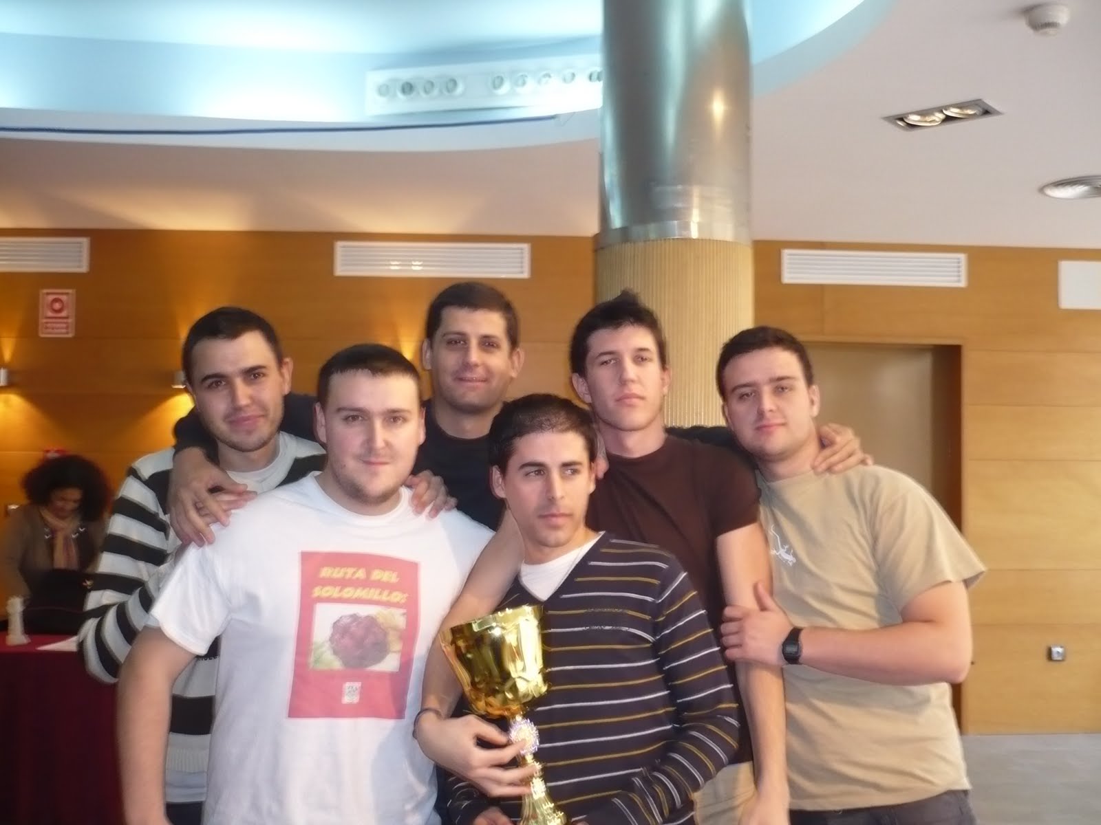 [Equipo+CAM.JPG]