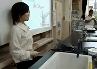Android robot teaches Japanese students 5/1//2009