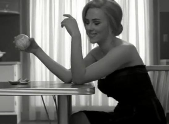 Scarlett Johansson Sexy Up Dolce And Gabbana Ad With Orange