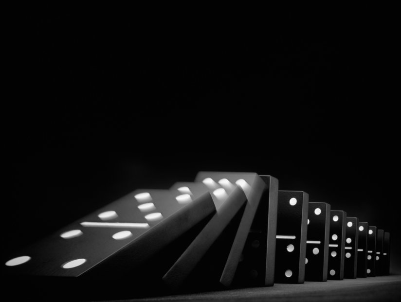 i • noe • lis: Domino effect