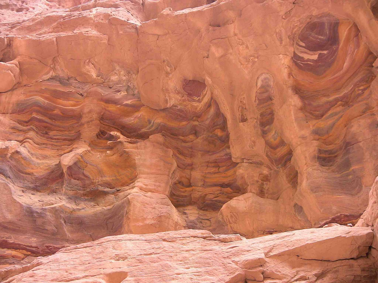 [0785+-+Coloured+canyon.jpg]
