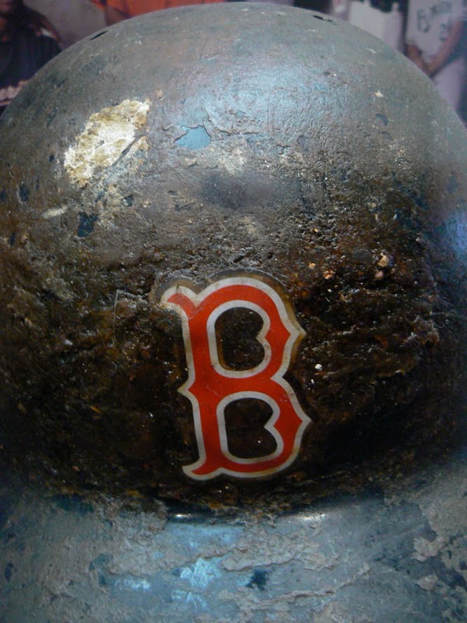 R28_manny_sox_helmet.jpg