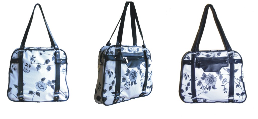 ART.123  BOLSO C/ ESTAMPADO BLANCO Y NEGRO