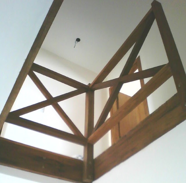 SU CARPINTERO: BARANDA DE ESCALERA INTERIOR