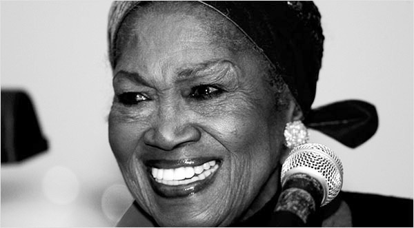 [odetta.JPG]