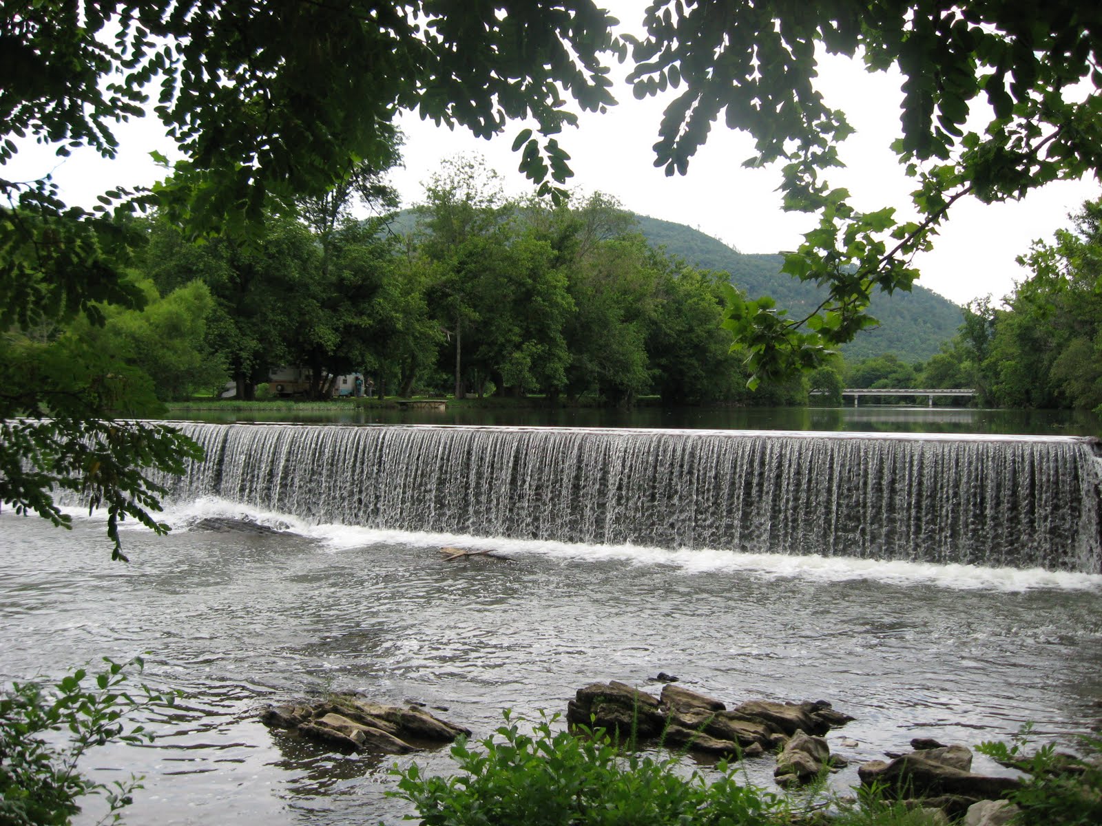 [IMG_2899.JPG]