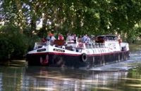 Hotel Barge Athos cruises the south of France canal du midi - ParadiseConnections.com