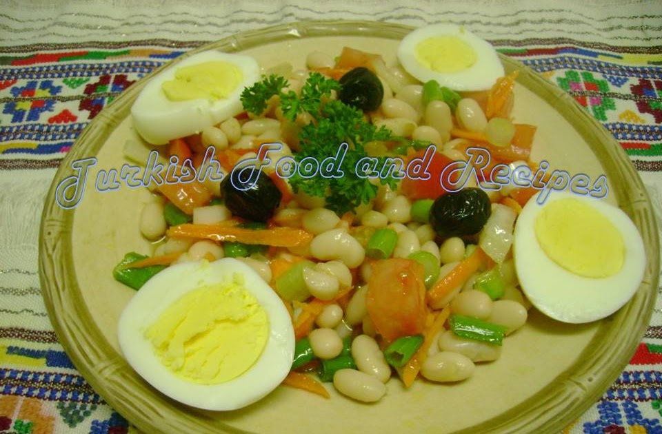Turkish Food and Recipes Kidney Bean Salad (Piyaz)