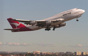 [qantas-747-takeoff.jpg]