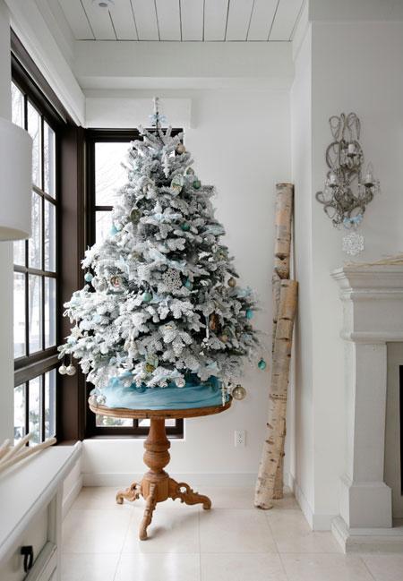 White christmas decor ideas (dining room & foyer) Life of Style: White Christmas