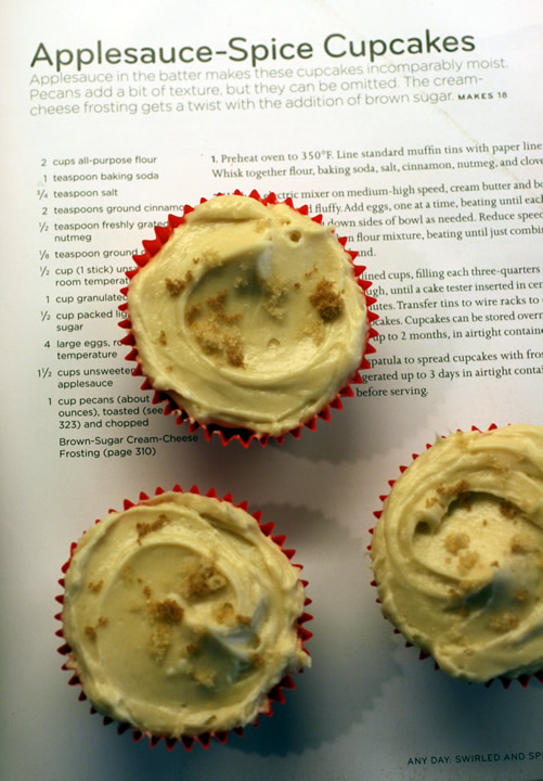 52 Cupcakes and Layla Martha Stewart's ApplesauceSpice Cupcakes with
