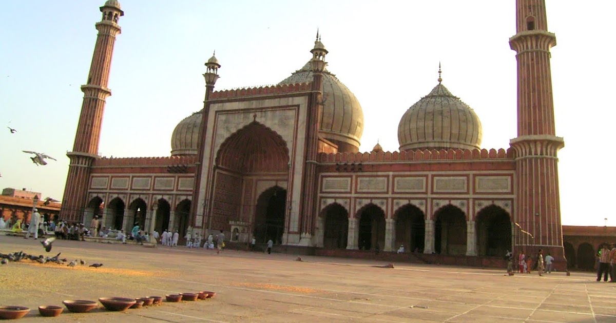 Golden Triangle Tour: Famous Places to visit In Delhi