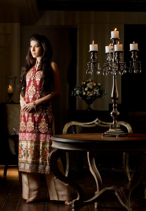  proudly presents the elegant Threads and Motifs Collection 2010, 