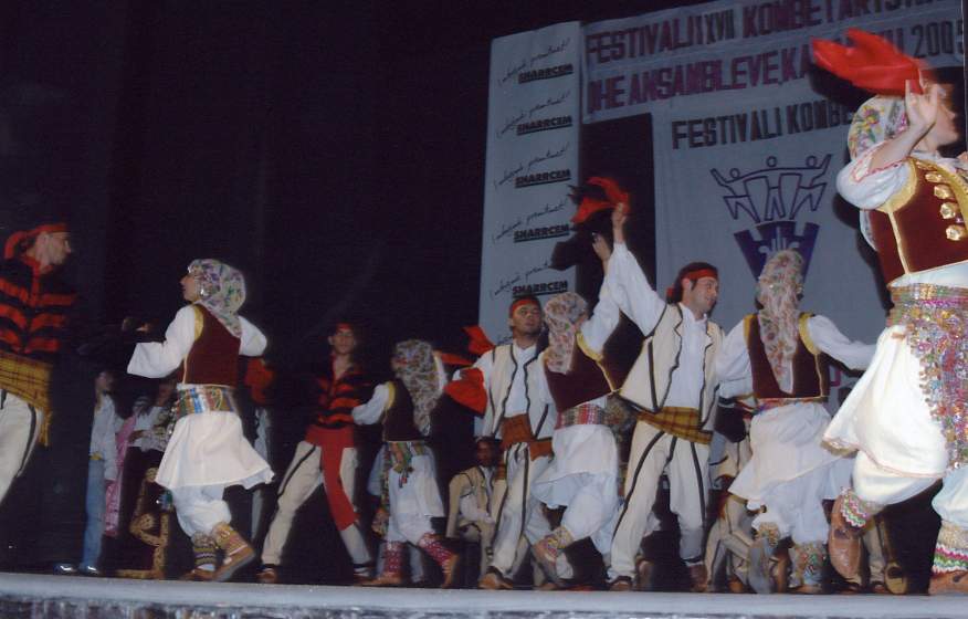 [KAÇANIKU+2005+-+Qershor+76.jpg]