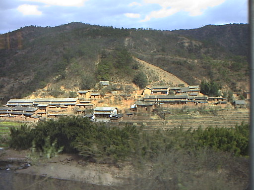 [TradMtnVillageYuNan.jpg]