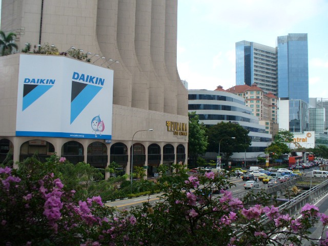 [Daikin+White+May+08+Chinatown+1.JPG]