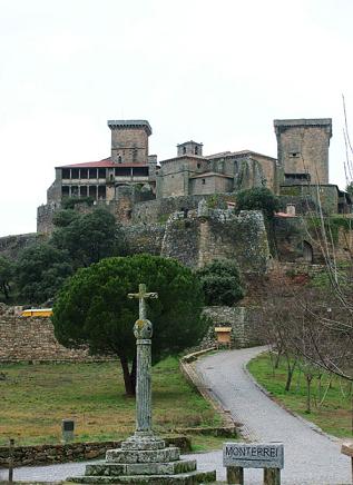 [castillomonterrei4.jpg]