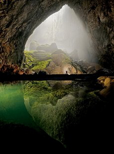 Explorers discover spectacular caves in Vietnam