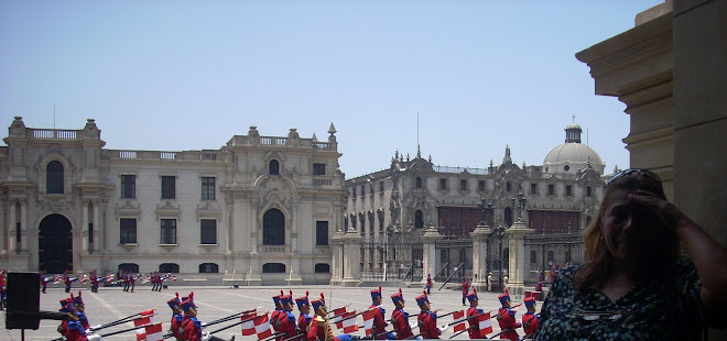 CAMBI DE GUARDIA EN PALACIO DE GOBIERNO