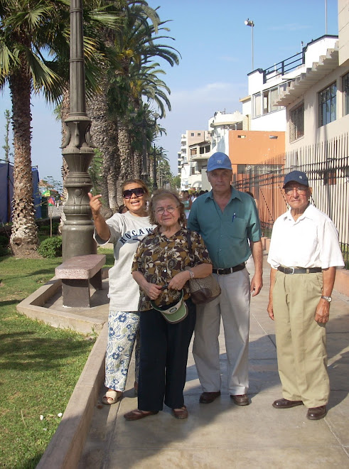 EN EL MALECON DE CANTOLAO