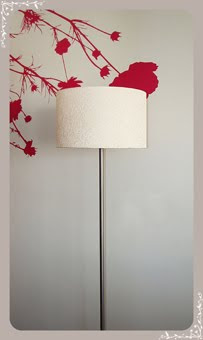 Lámpara de Pie / Tela color crudo con bordados