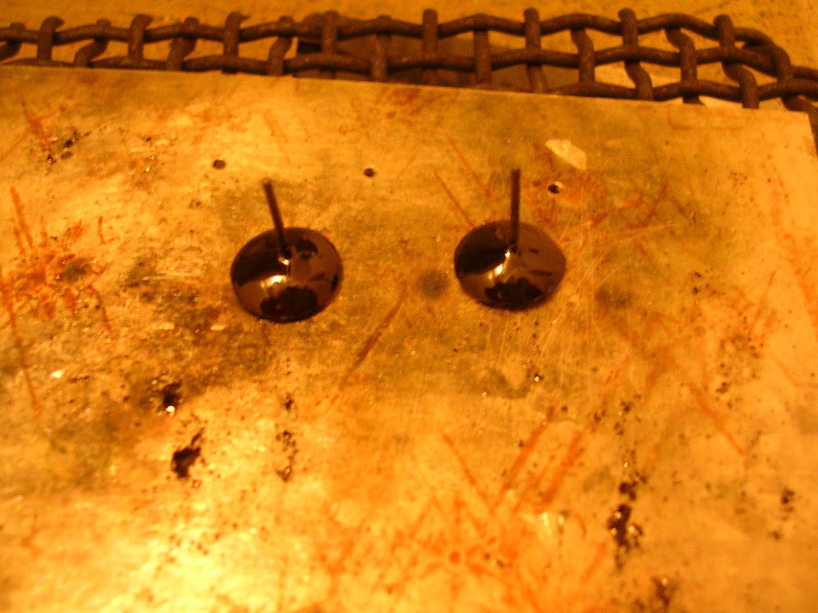 Jewelry by Natsuko Let’s make enamel stud earrings!