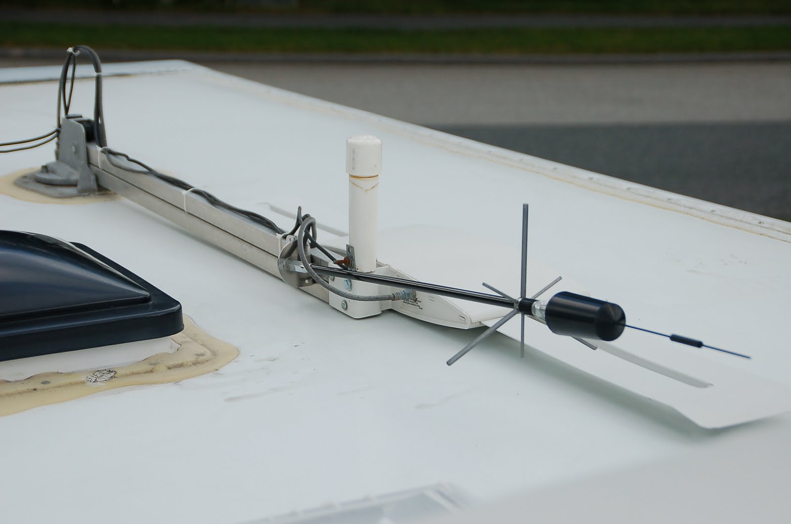 roof antenna mast antennas yagi mounted installation lazy daze companion break